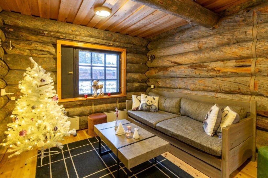 Kuukkeli Log Houses Porakka Inn Saariselka Ngoại thất bức ảnh