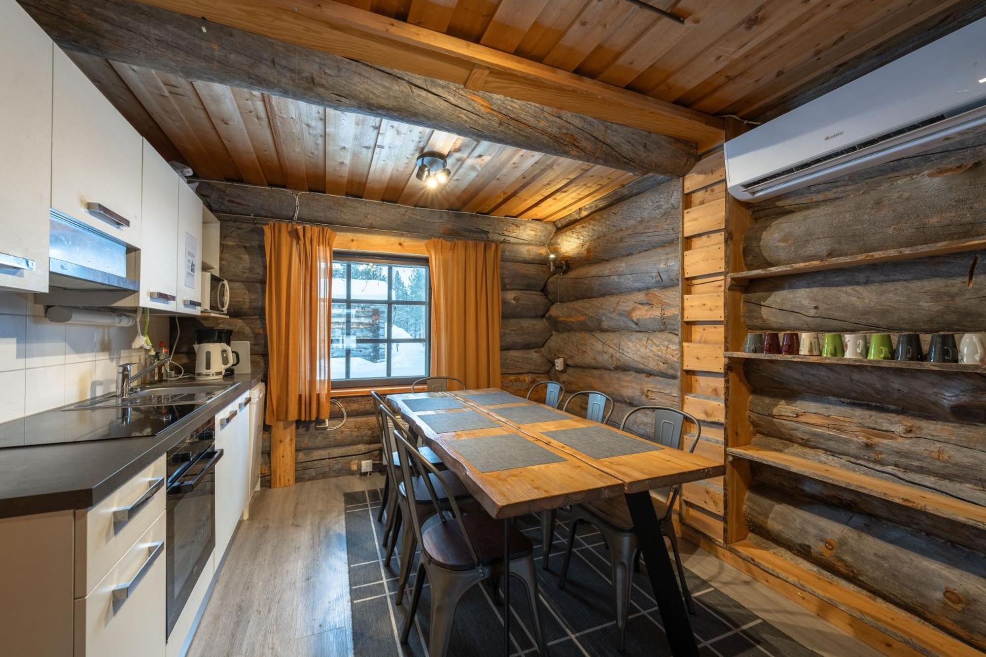 Kuukkeli Log Houses Porakka Inn Saariselka Ngoại thất bức ảnh